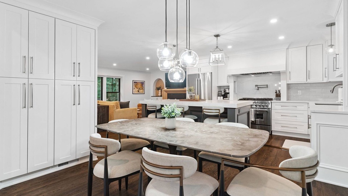 Wayzata House | MINNeSTAY* Wayzata Cove | Minnetonka
