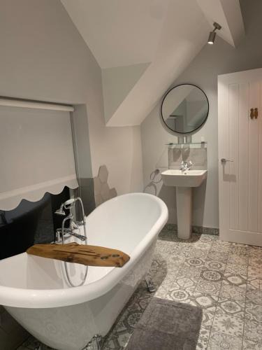 Doncaster House | Minneymoor lodge