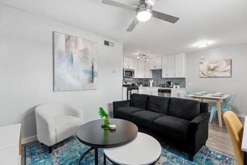 Hyde Park Apartment | Mins 2 Dwntown - Private Retreat - Austin Cove