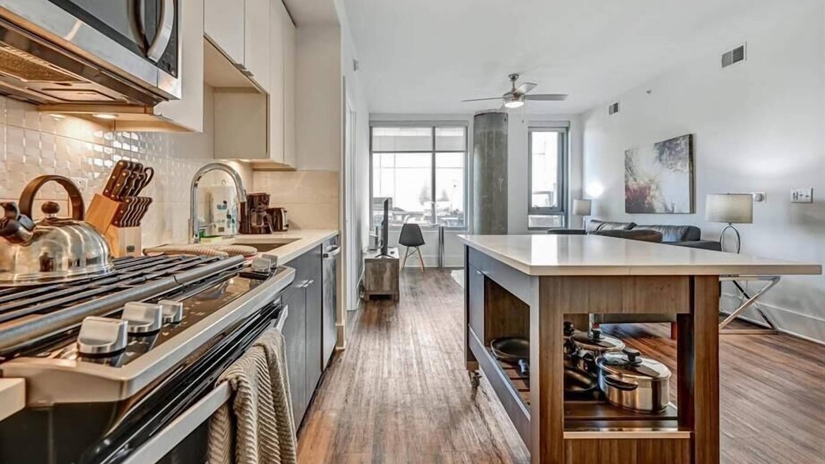 Garden Hills Apartment | Mins from Shops, Eateries | Easy Highway&Freeway Access