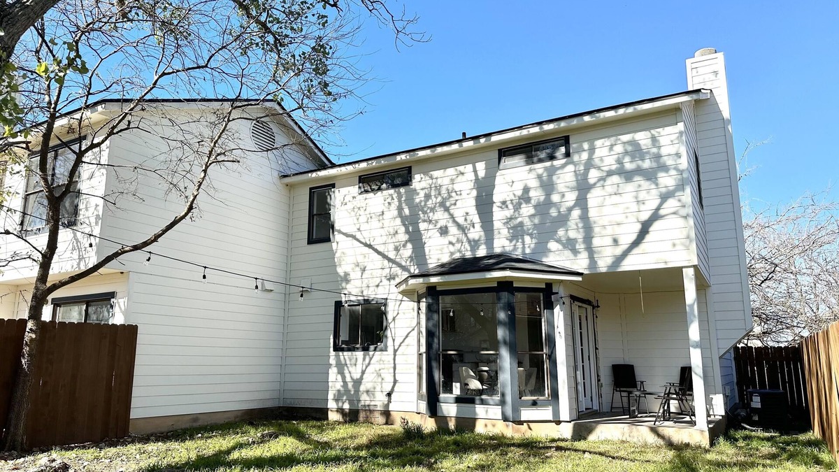 Bauerle Ranch House | Mins to Austin most iconic eateries/bars/places!