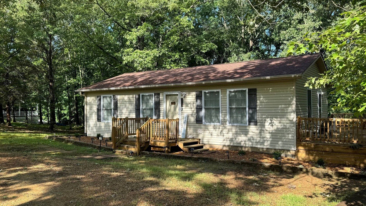 Almo House | Mins to Kentucky Lake-circle drive-hi speed Wi-Fi