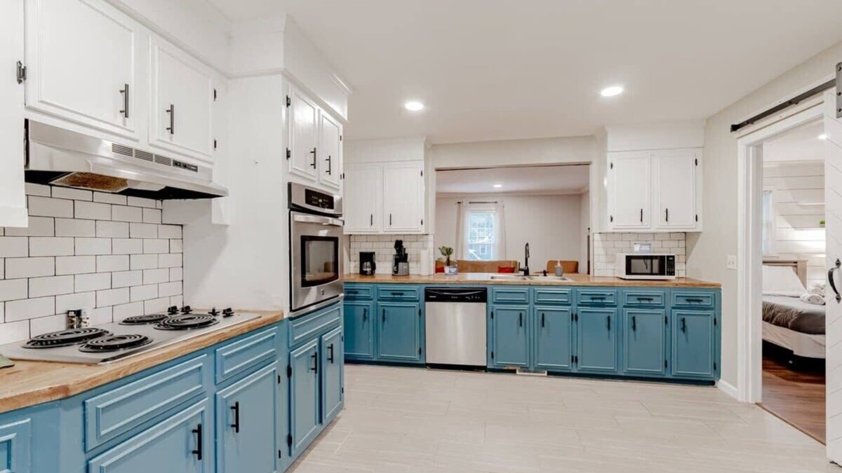 Irmo House | Mins to Lake Murray & Downtown - The Settle-Inn