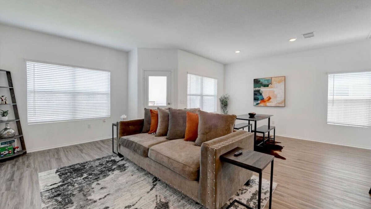 Stony Ridge North House | Minute from Austin Airport Del Valle