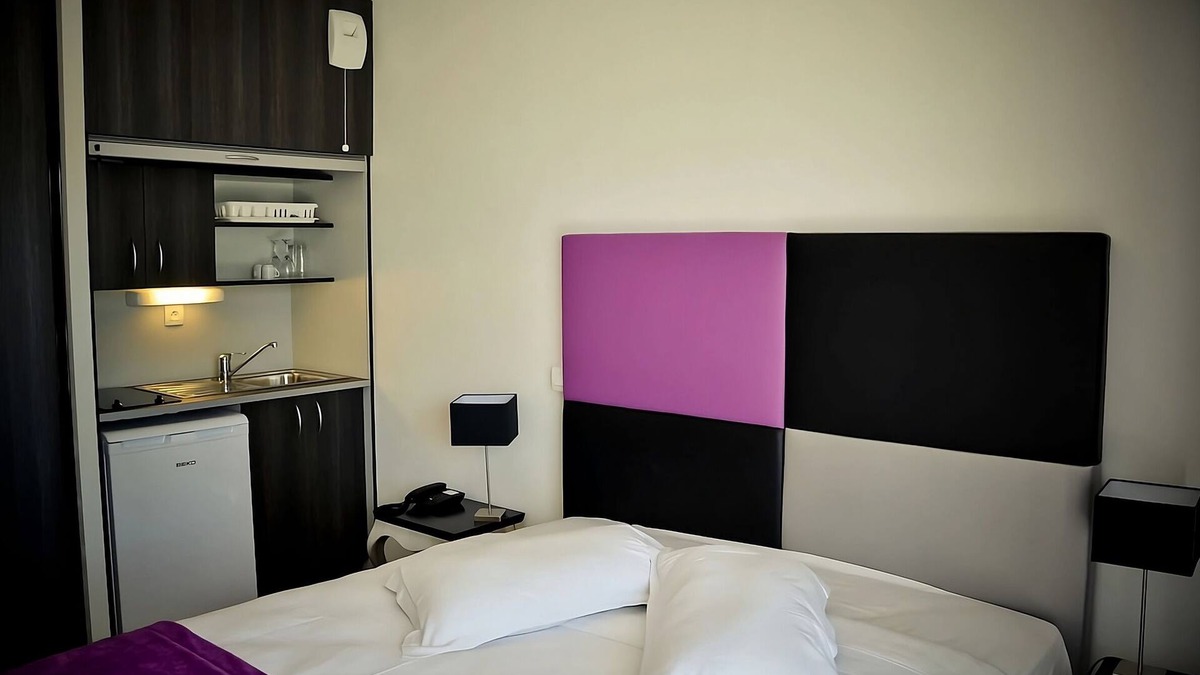 La Baule-Escoublac Hotel | Minutes Away from Saint-Nazaire! Outdoor Pool, Pet-friendly Property!