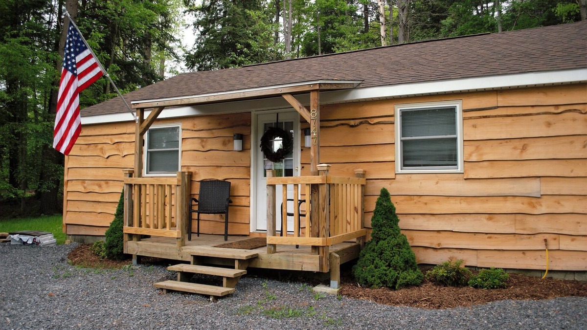 Benezette Cabin | Minutes from Attractions, Miles from ordinary