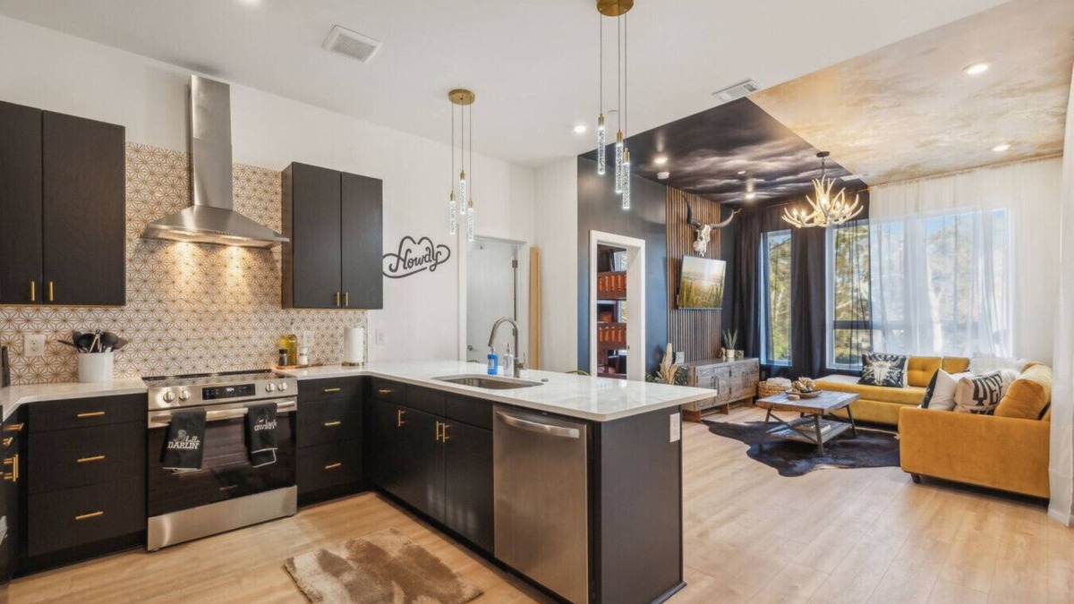 Cleveland Park Apartment | Minutes from Broadway and Downtown Nashville