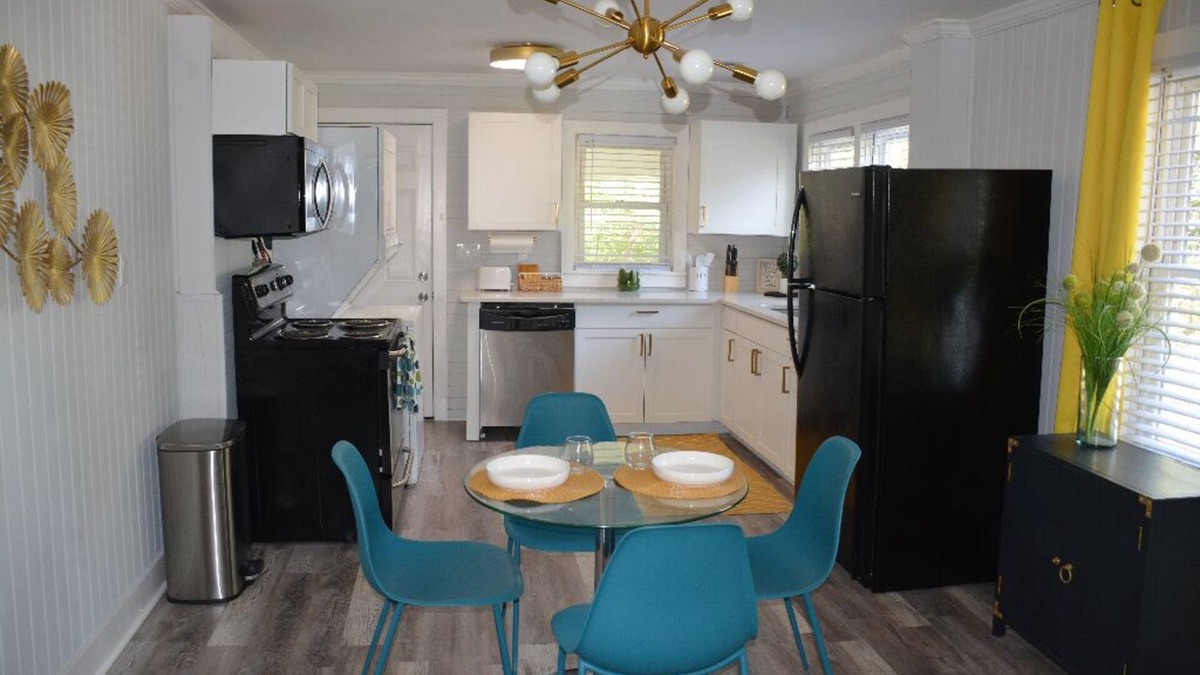 Fort Valley House | Minutes from FVSU! Renovated home for peace & tranquility