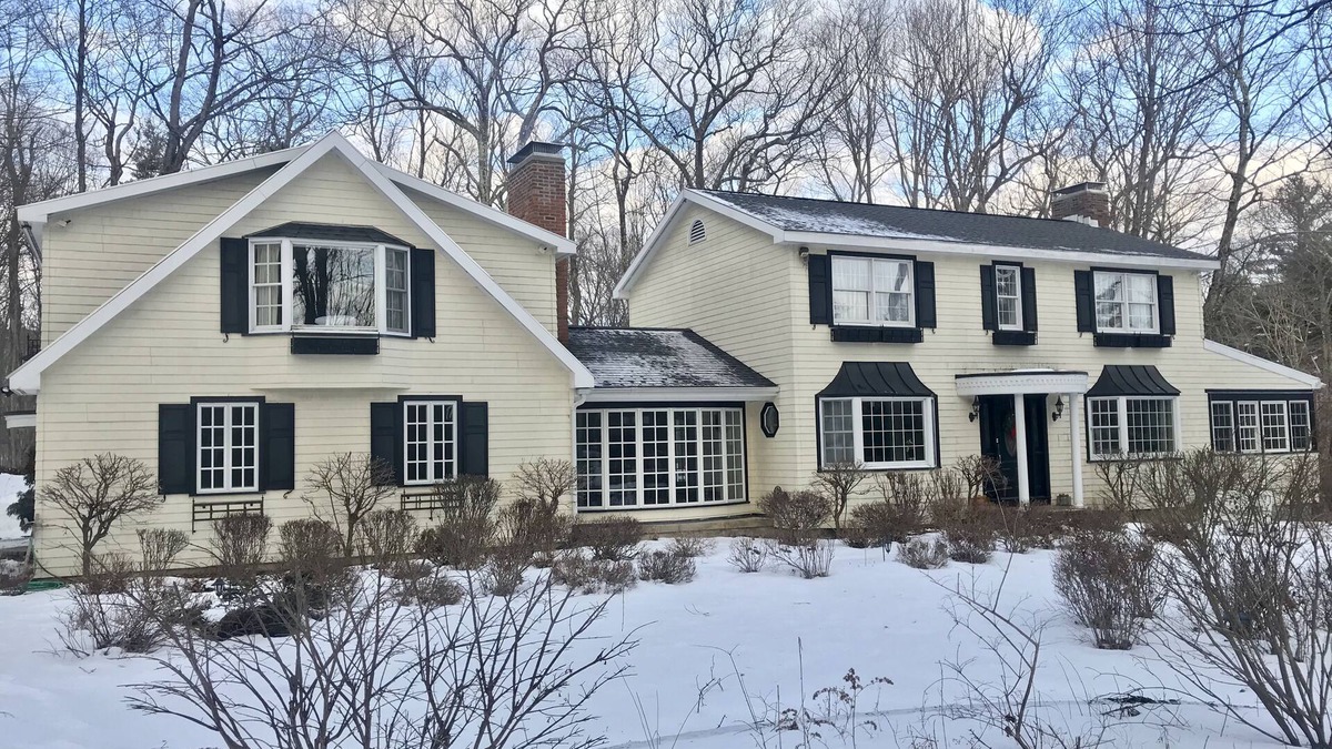 Manchester Center House | Minutes from Manchester Village/Center; near Stratton and Bromley Mtns