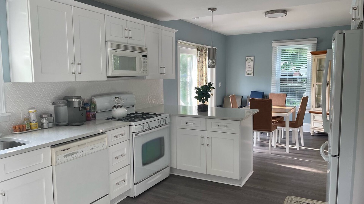 Lewiston House | Minutes from Niagara Falls in a Historic Villagen