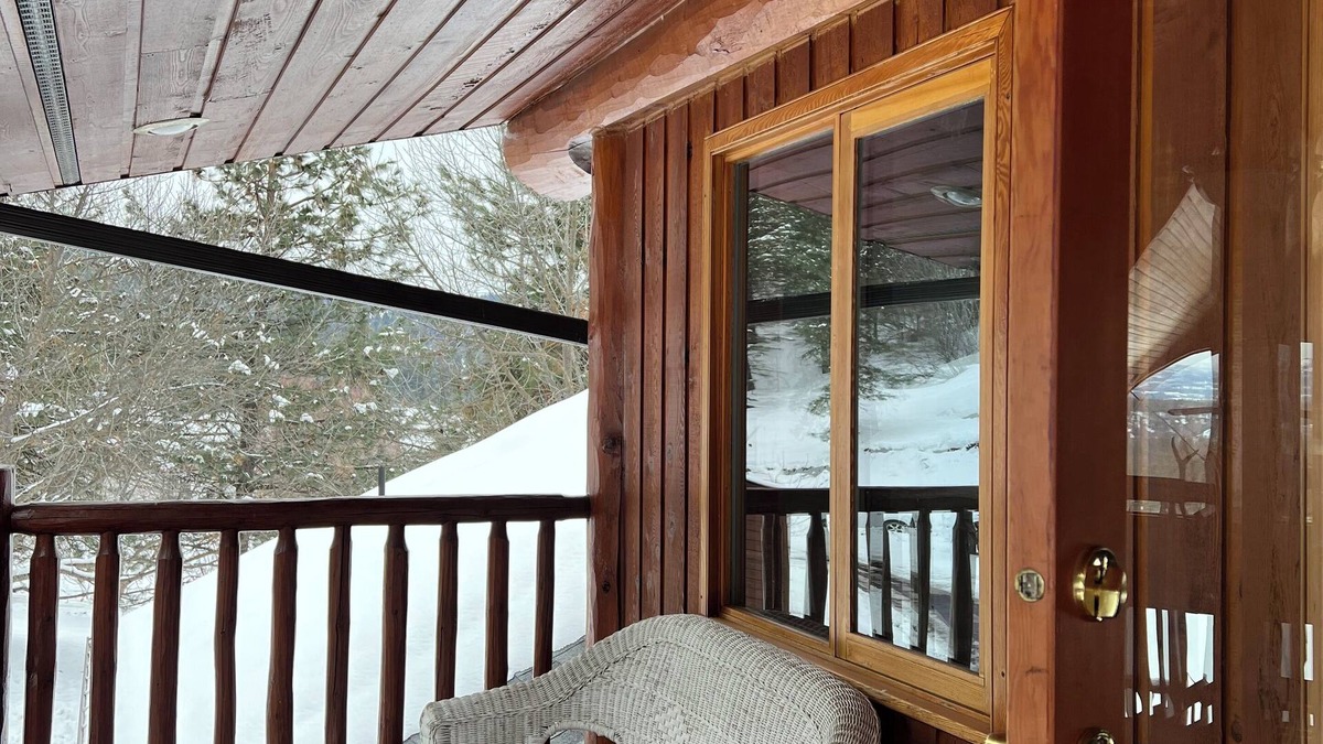 Colville House | Minutes from the sandy beaches of Lake Roosevelt & the Colville National Forest