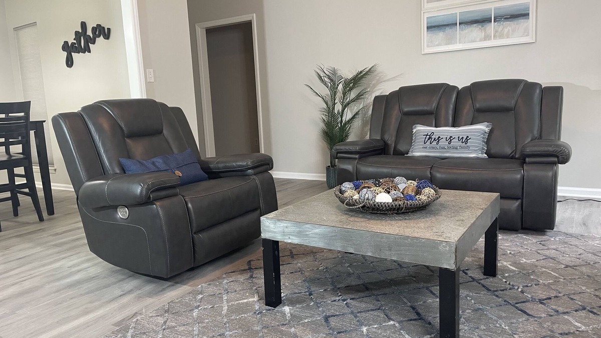 Charlotte House | Minutes from UNCC, this pristine, single-level home is perfect for family fun!