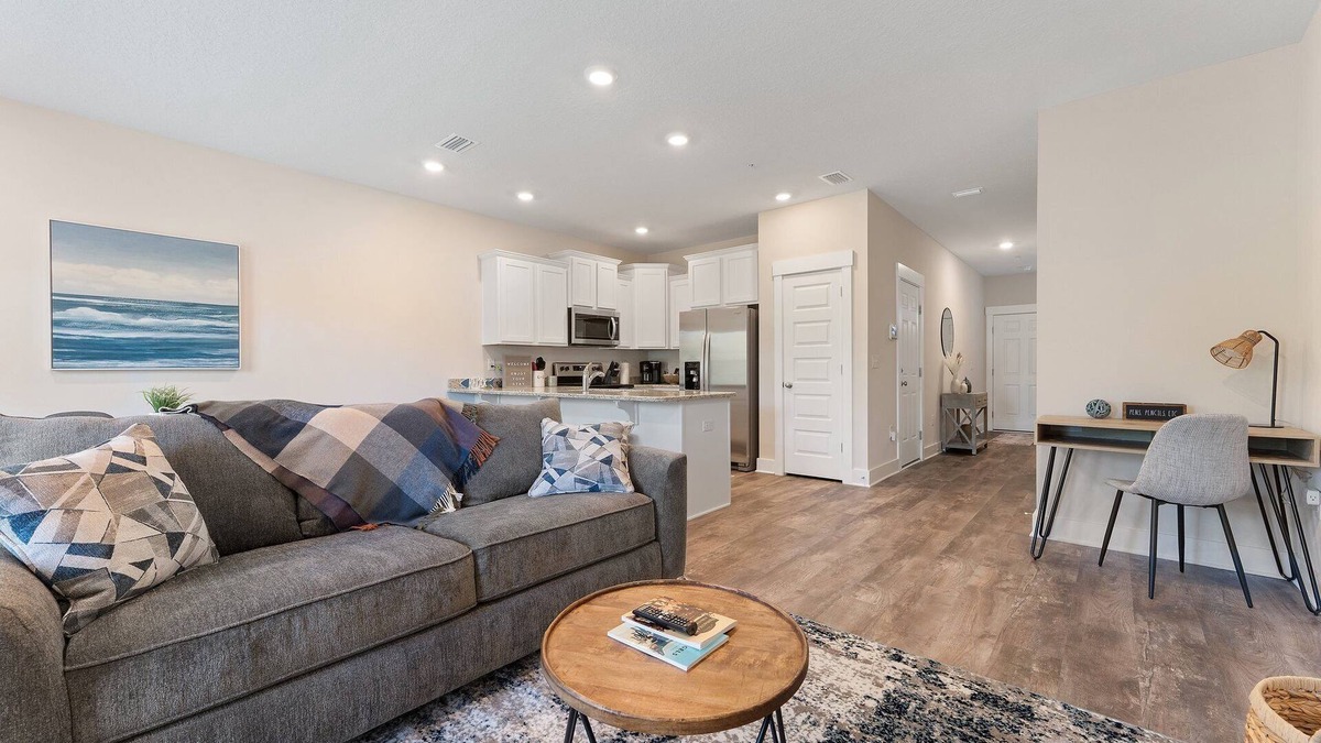 Pine Forest House | Minutes from white sand and blue seas! 3BR/2.5BA