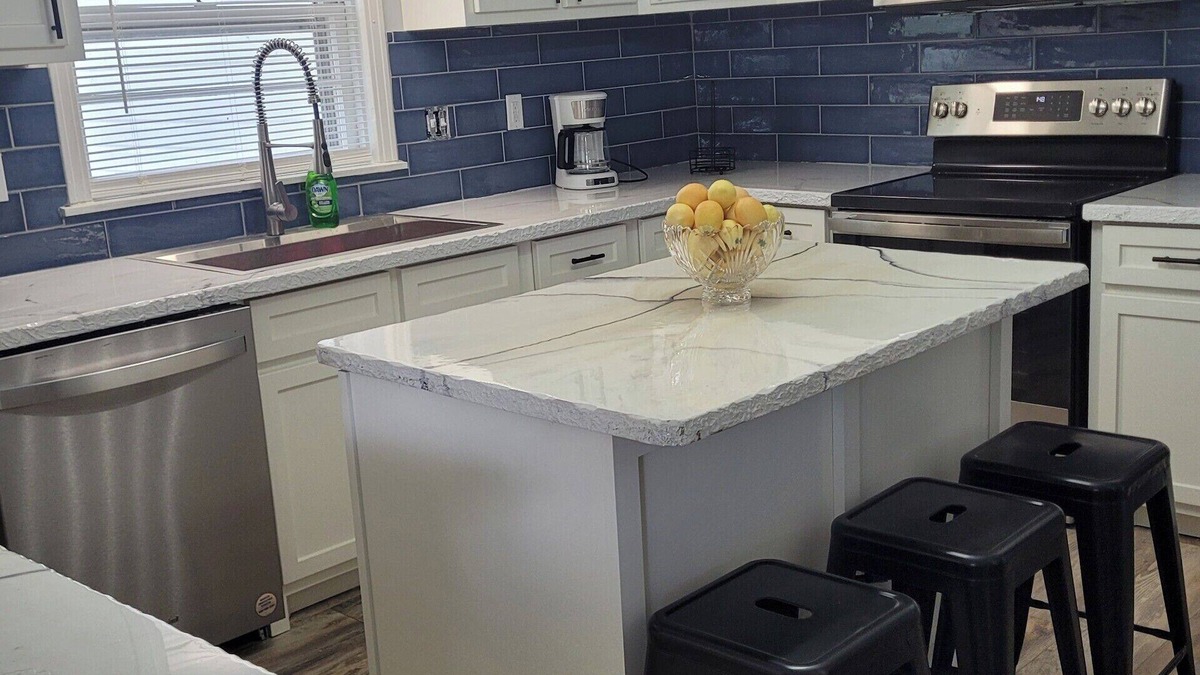 Iuka House | Minutes to Eastport, Aqua Yacht, Colman Marina 3 state parks short distance away