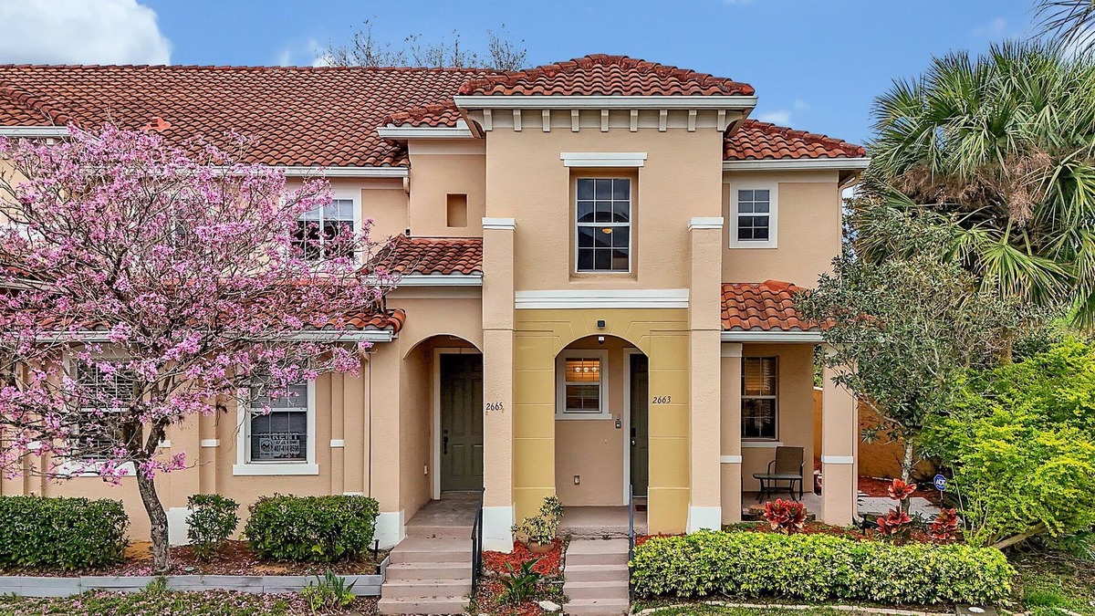 Howey-in-the-Hills House | Minutes to Magic! Walt Disney World Awaits