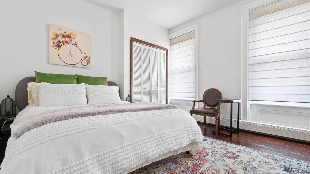 Communipaw Apartment | Minutes to Manhattan and the NJ Shore