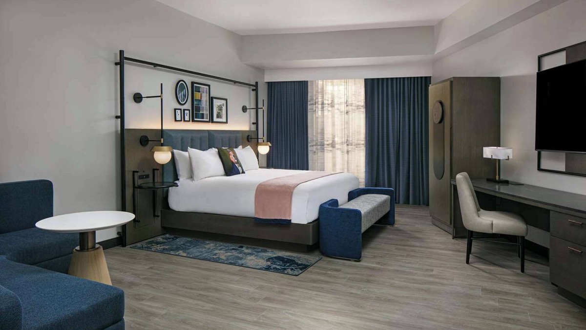 North Capitol Street Hotel | Minutes to National Air & Space Museum! Spacious and Pet-friendly Accommodation!