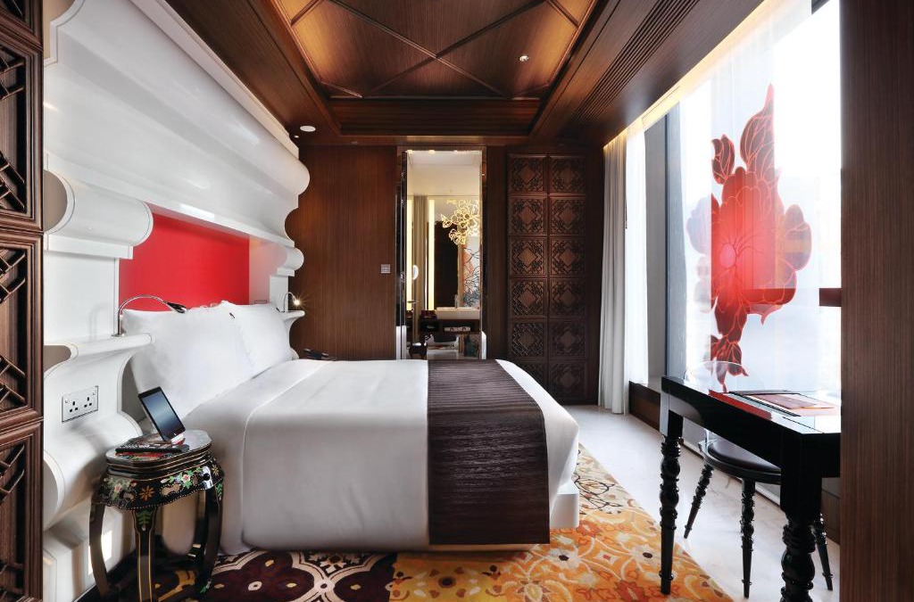 Bowrington Hotel | Mira Moon