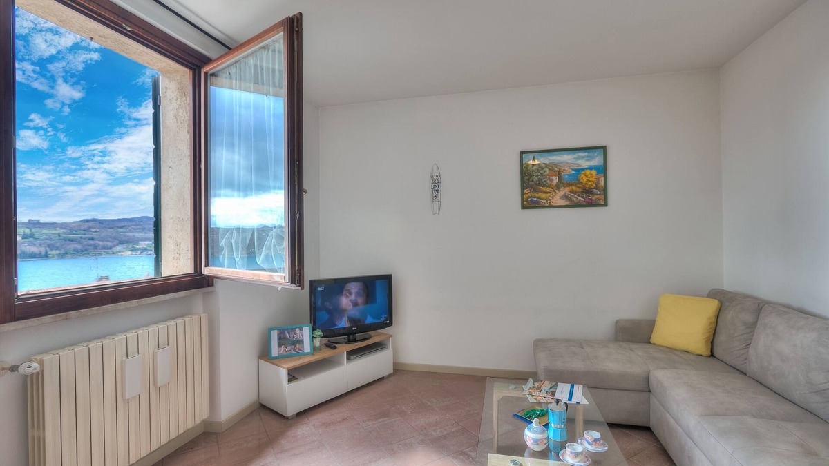 Salo Apartment | Mirabella Lake View & private parking, Salò, Italy