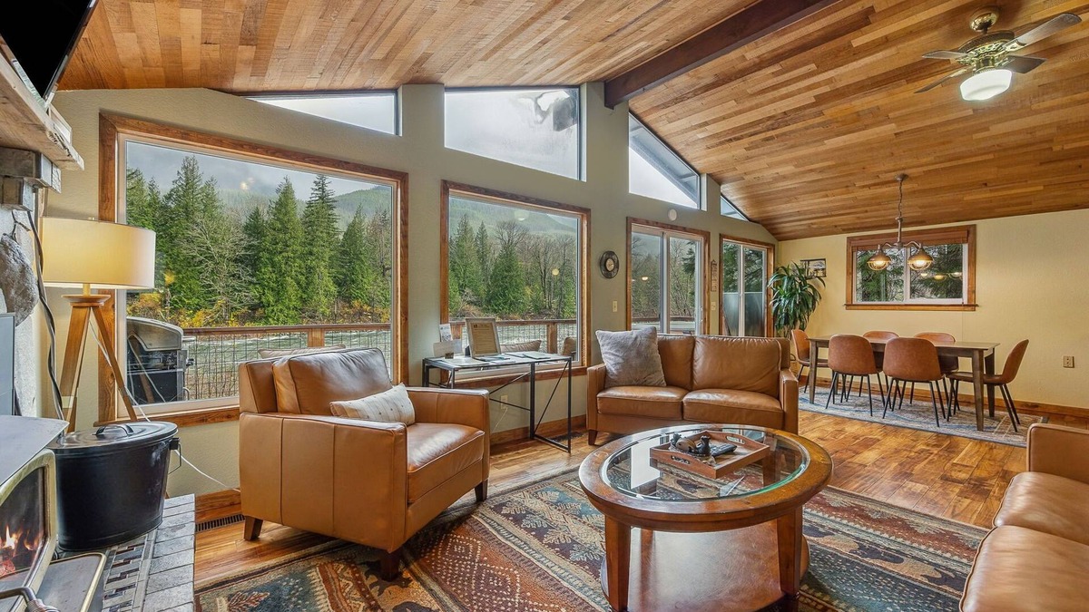 Gold Bar House | Miracle Mountain Lodge: 2 bedroom riverfront w/hot tub, mountain view, WIFI, fireplace