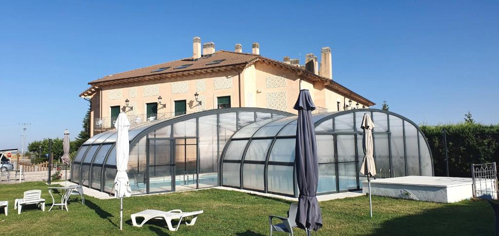 Santo Tome del Puerto Hotel | Mirasierra