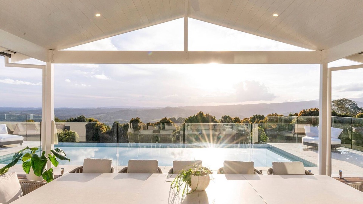 Federal House | Miren Estate - lavish hinterland estate with pool