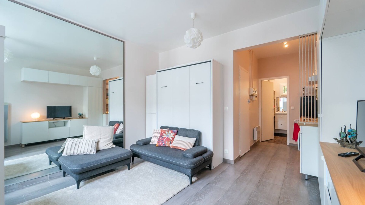 Petit-Ivry Apartment | Miroir en Lumière - Studio à 10min du 13e, Paris