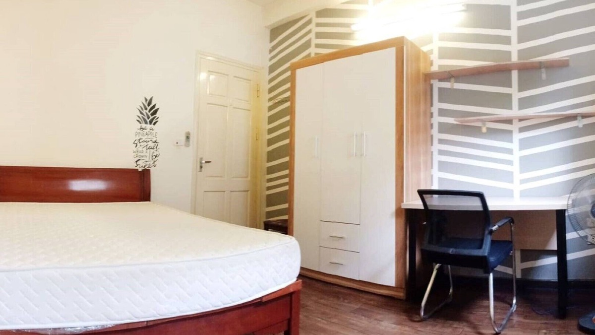 Nhat Tan House | Mirr House Comfy western mattress
