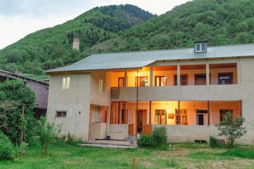 Bagvdanari House | Mishgu Qor