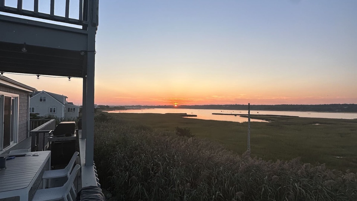 Misquamicut House | Misquamicut Waterfront Beach House