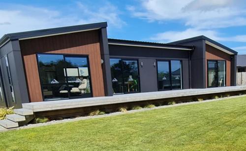 Westport House | Miss Eastons Whare