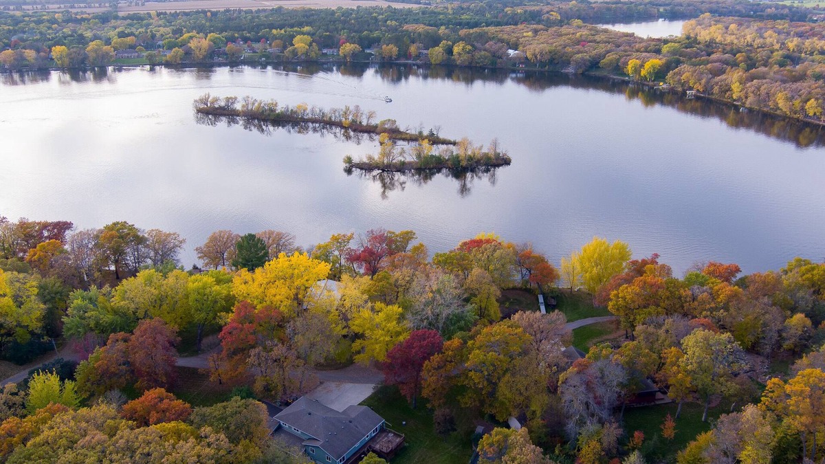 Sauk Rapids House | Mississippi Waterfront Beach home-Sauk Rapids, MN