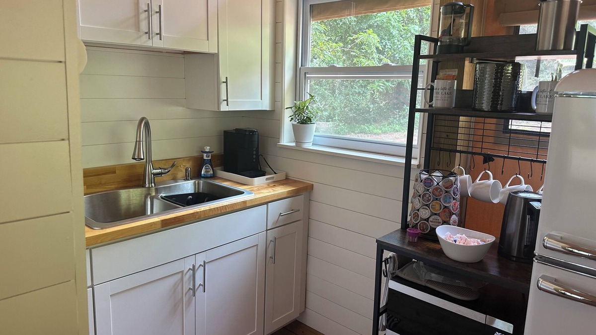 Taylorsville Cabin | Mistletoe, Luxurious Lake Front Glamping Tent on Lake Hickory