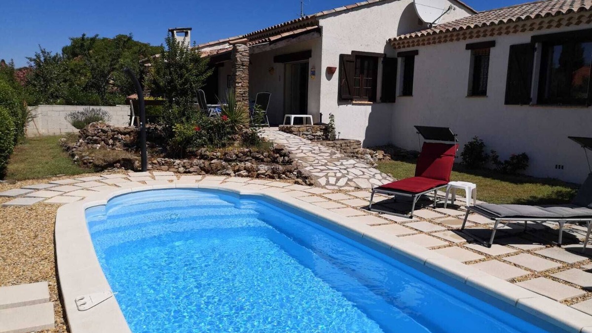 Saint-Genies-de-Fontedit House | Mistral Villa- quietly located vacation home with beautiful garden, pool & air conditioning