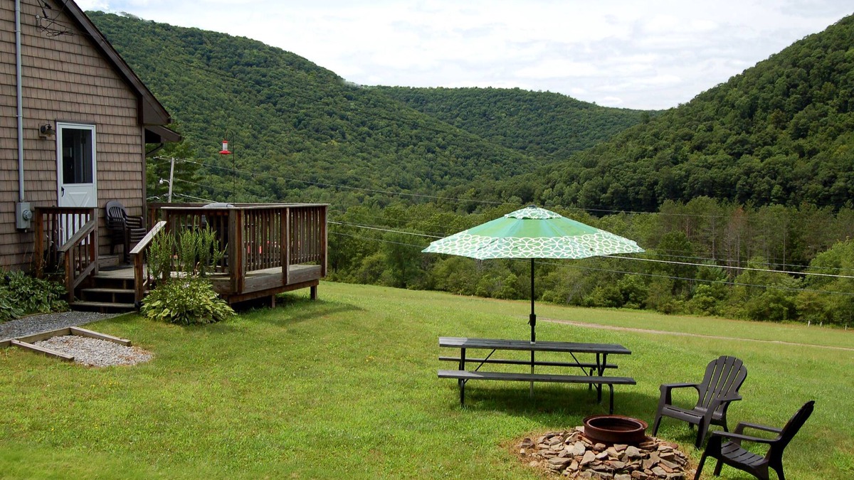 Driftwood Cabin | Misty Pines Whitetail- Lodging With A Marvelous View In Elk Country.