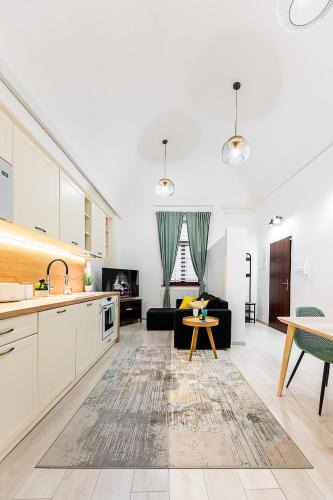 Kosice Old Town Apartment | Mlynska Center Apartment Kosice with private Parking