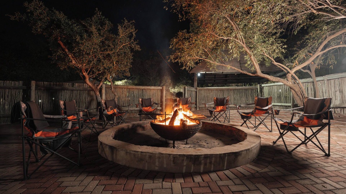 Mookgopong House | Mmakuba Private Game Lodge, Deluxe Chalet 8A