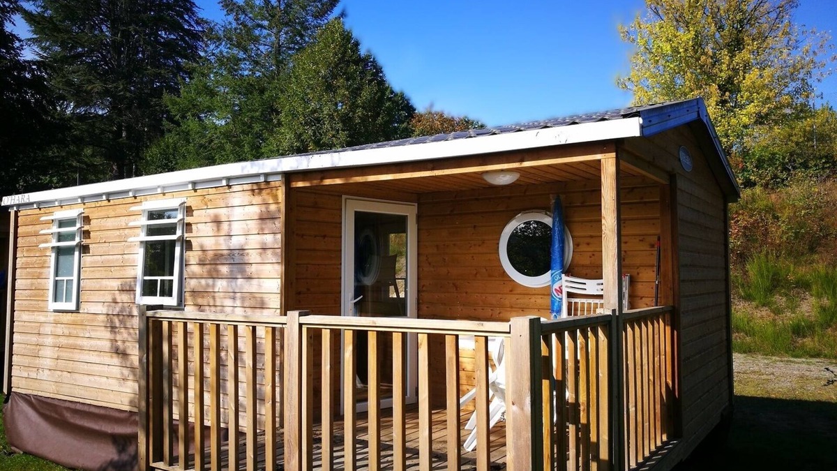 Saint-Laurent-les-Eglises House | Mobile Home 2 Chambres Dans Camping 3