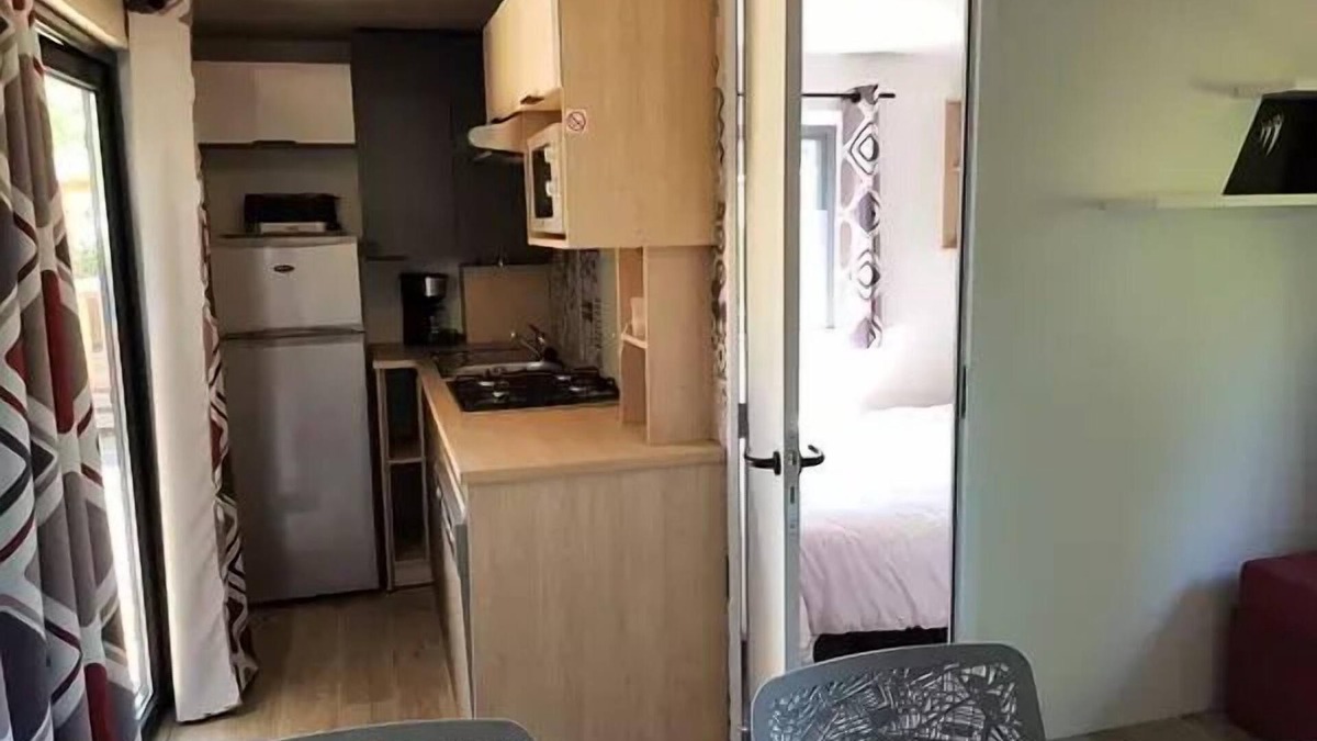 Sadirac House | Mobil-Home Akazie 4 Zimmer 6 Personen Klimaanlage + TV