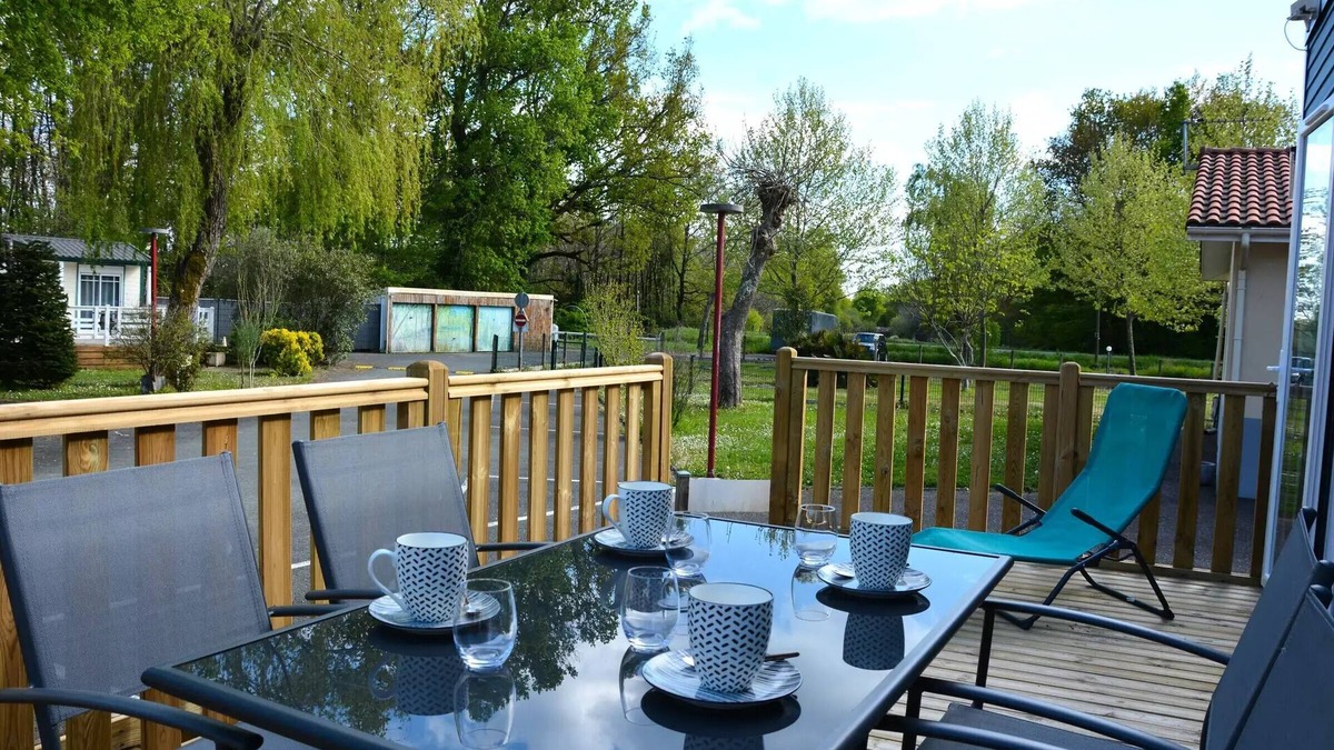 Sadirac House | Mobil-Home Althéa 3 Rooms 4 People Air-conditioned + TV 2sdb