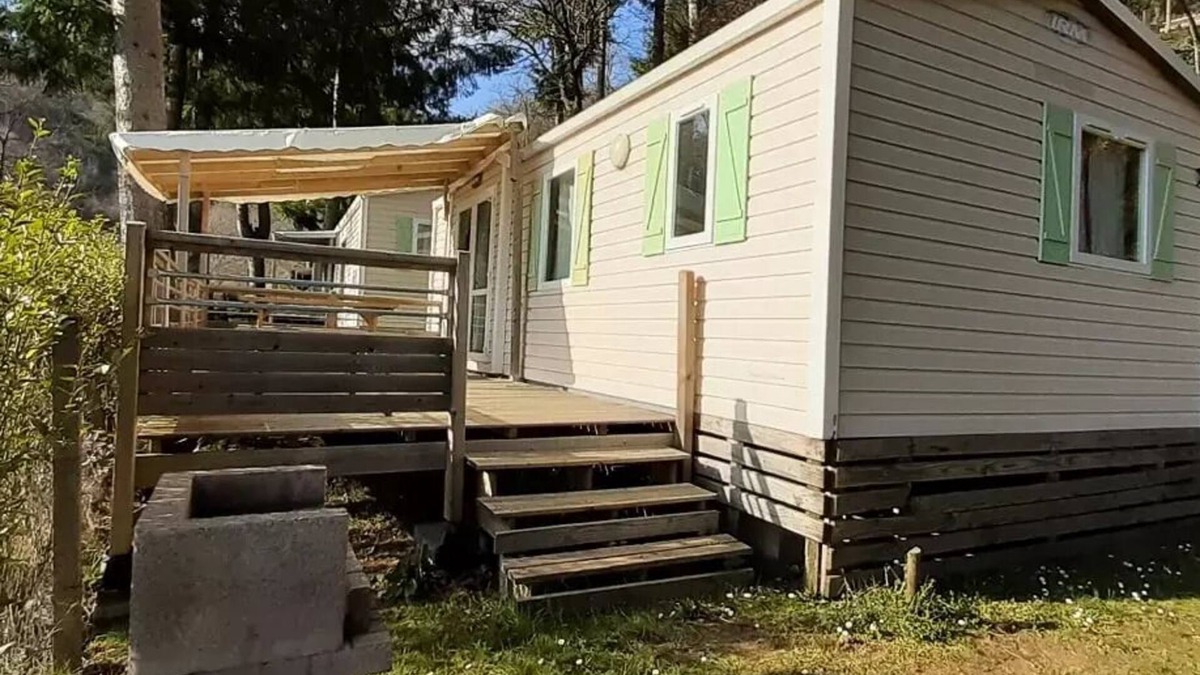 Neuveglise-sur-Truyere House | Mobil-home Confort ARTENSE - 2 bedrooms 4 persons