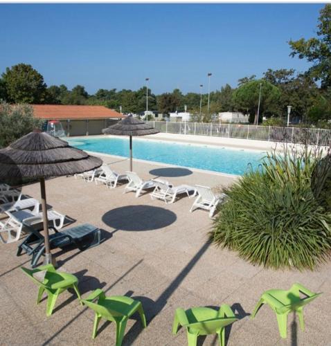 Saint-Etienne-de-Chigny House | Mobile Home 40m2 6 personnes