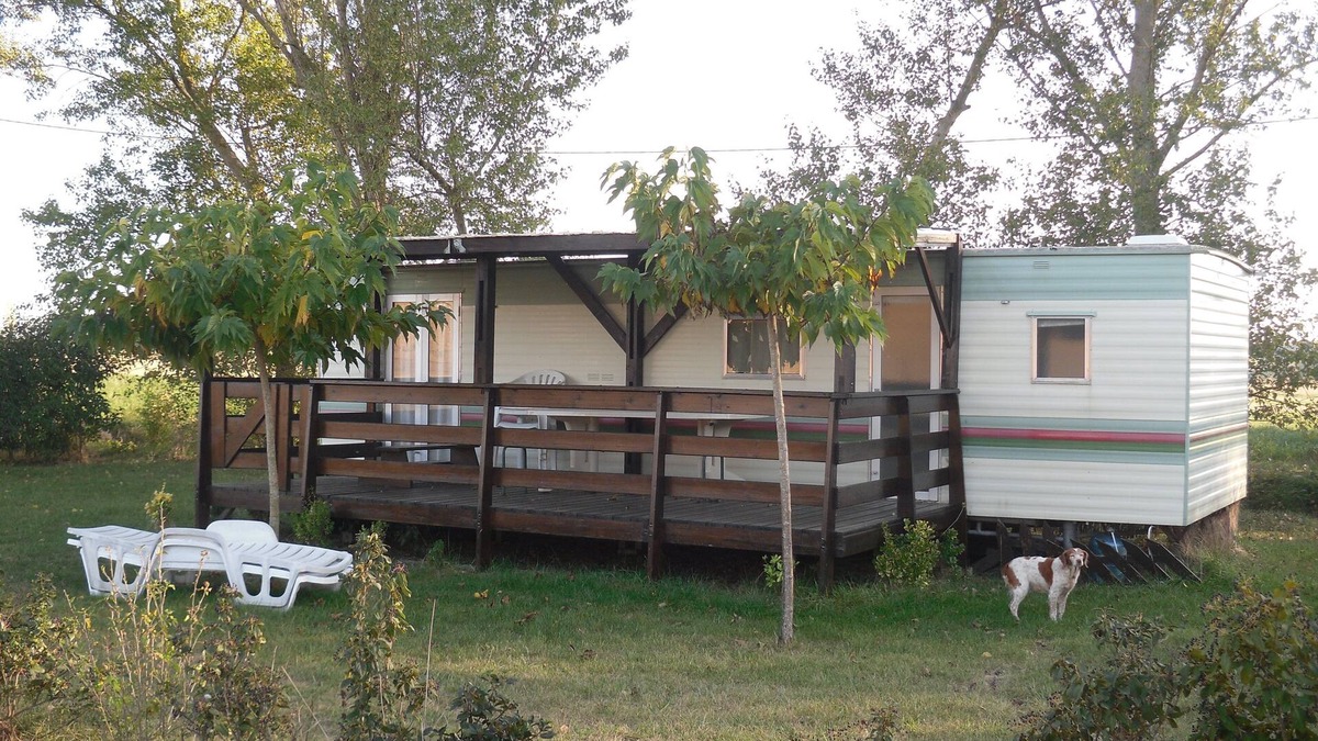 Carlipa House | Mobile home at the farm with pool, sleeps 4 to 6, diverse activities