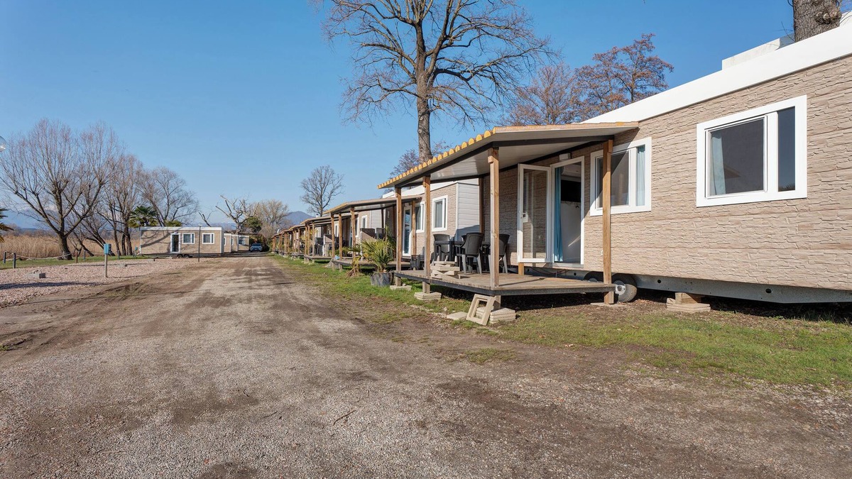 Ispra Apartment | Mobile Home 'Casa Mobile Standard 1' with Lake View, Wi-Fi and Air Conditioning
