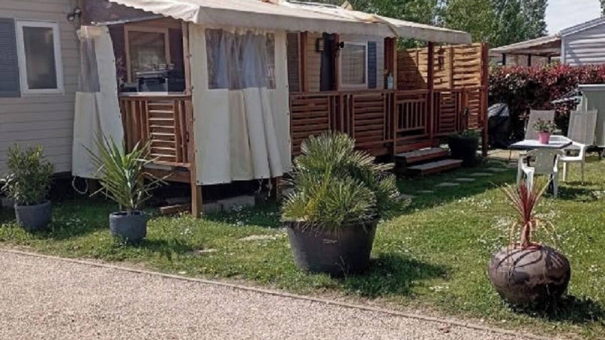 Condrieu House | Mobile Home de Standing