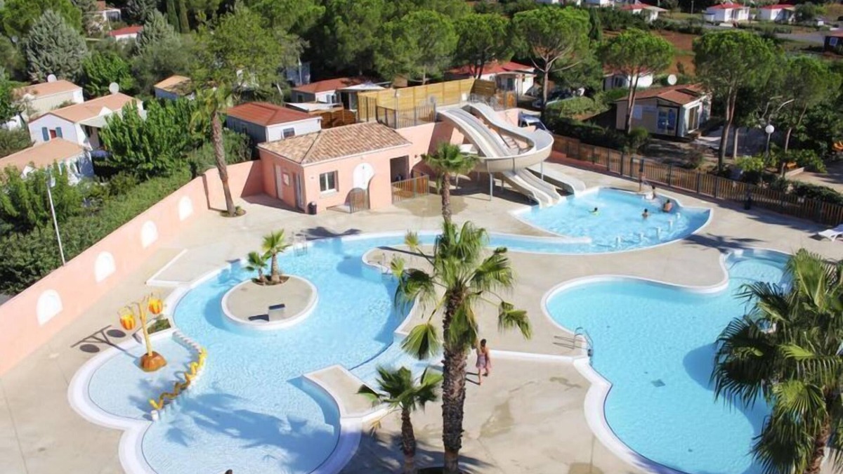 Bessan House | Mobile home in Bessan with terrace