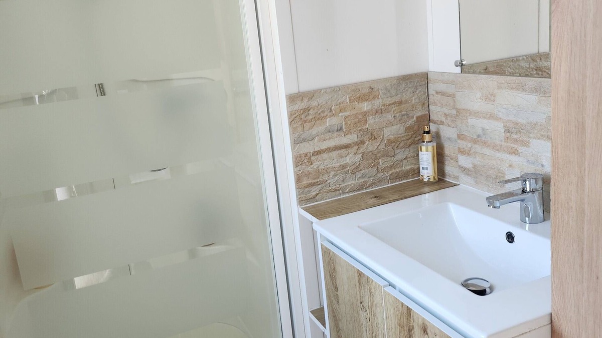 La Roque-d'Antheron House | Mobile home rental in the softness of provence