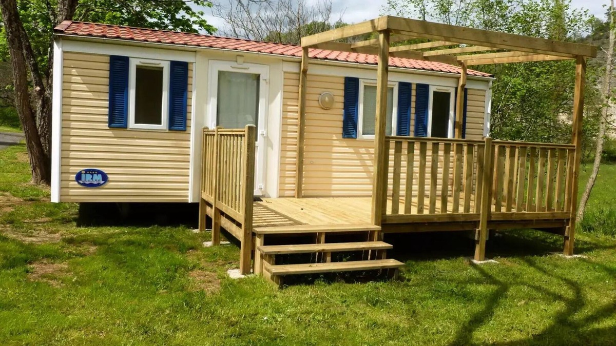 Saint-Pompont House | Mobilheim 2 Schlafzimmer - halb überdachte Terrasse 5 Personen