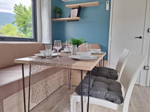 Ossiach Resort | Mobilhome-Bali Premium by Camping Lampele-Ossiachersee-Klimaanlage-Radfahren-Wandern-Auszeit