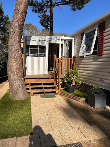 Saint-Brevin-les-Pins House | Mobilhome Calme 6 Personnes Camping Pierre Couché